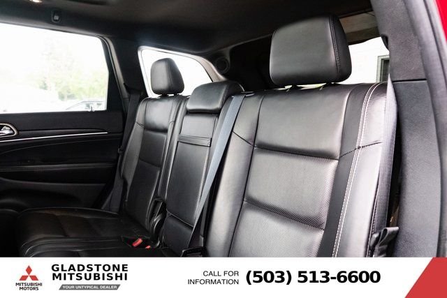 Used 2017 Velvet Jeep Limited image 24