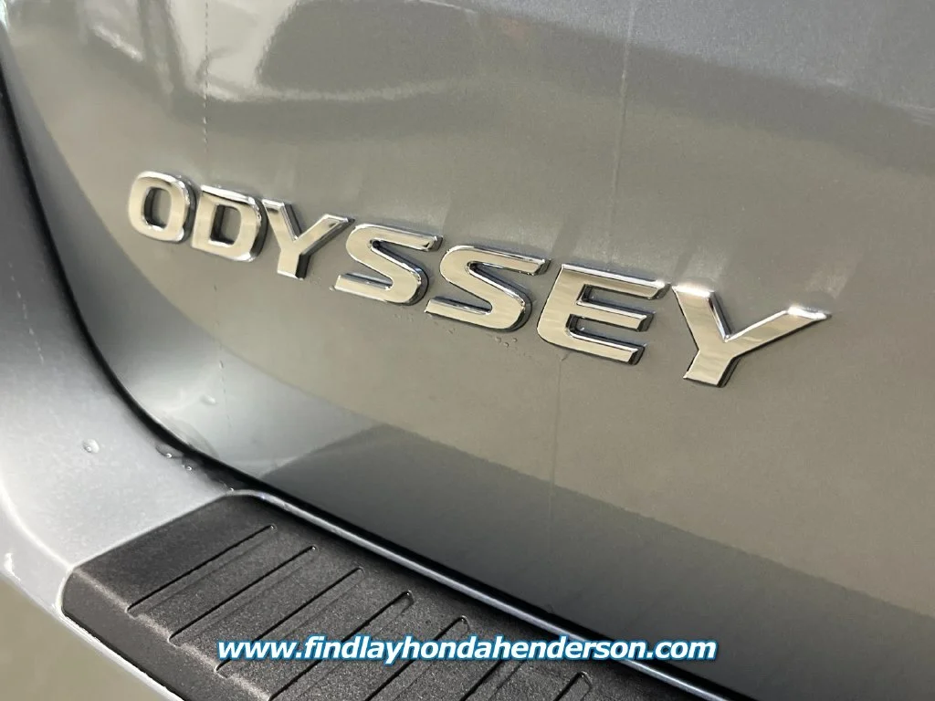 New 2027 Solar Silver Metallic Honda EX-L image 6
