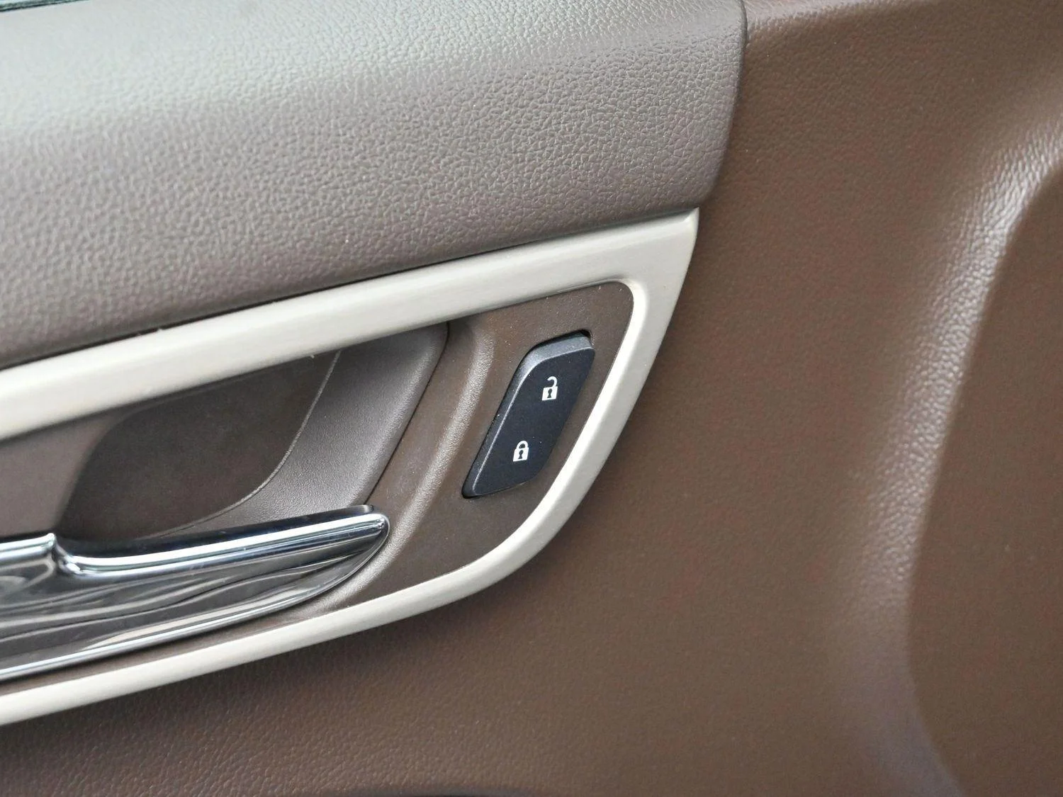 Used 2019 QUICKSILVER METALLIC GMC Denali image 11