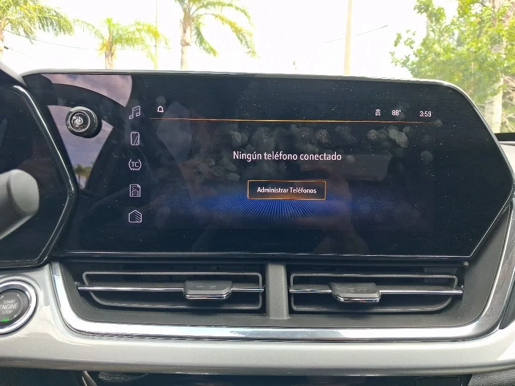 Used 2025 Gray Chevrolet LT image 22