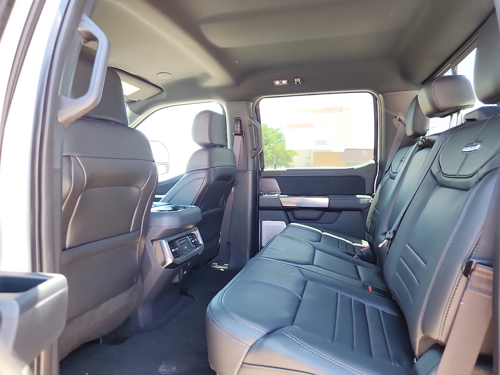 New 2026 Star White Metallic Tri-Coat Ford F-250® Platinum® image 18