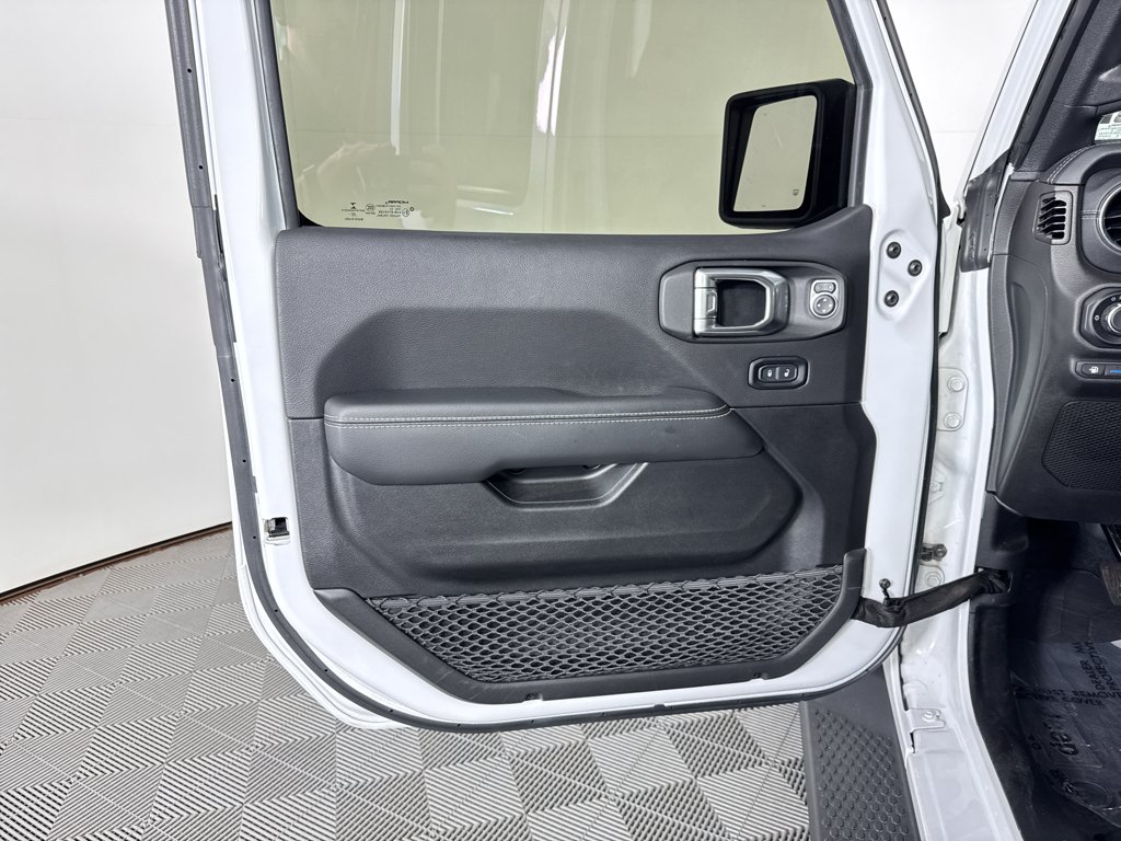 Used 2023 Bright White Clearcoat Jeep Sahara image 28