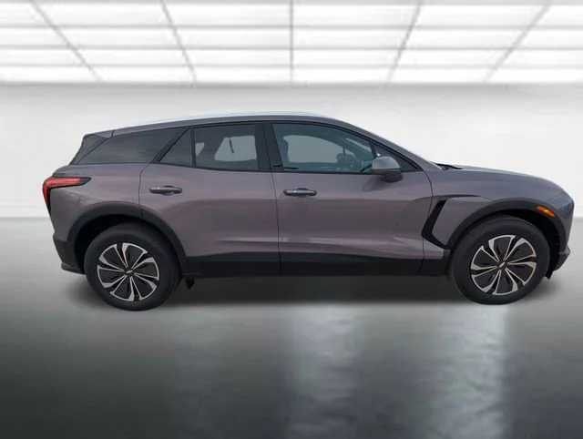 New 2026 Galaxy Gray Metallic Chevrolet LT image 30