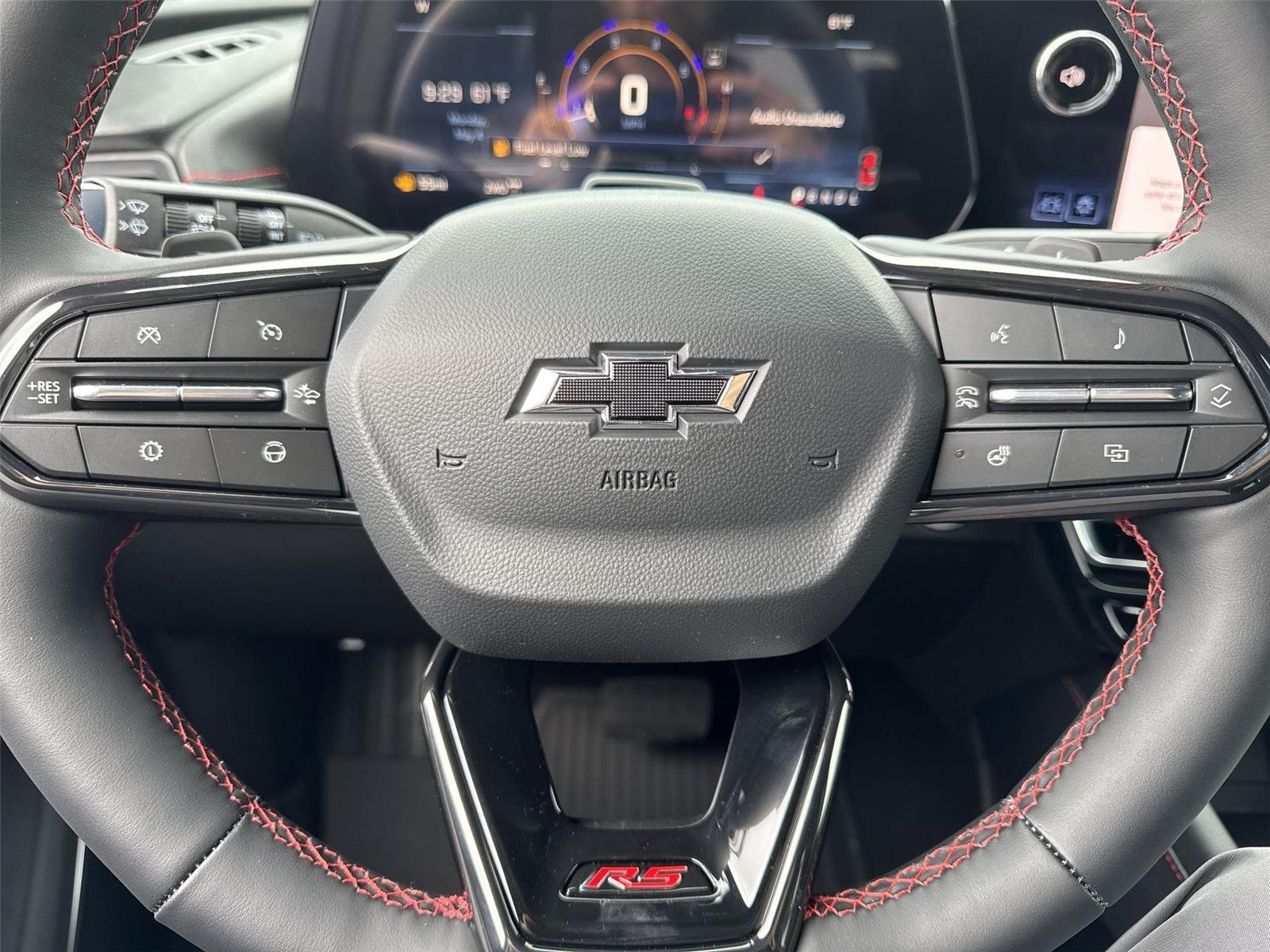 New 2026 Polar White Tricoat Chevrolet RS image 20