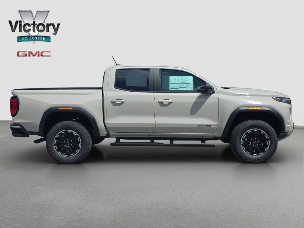 2026 GMC Canyon AT4 - Photo 18