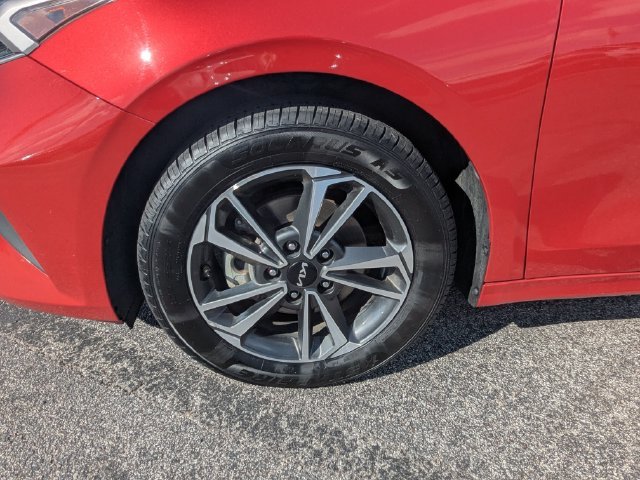 Certified Used 2024 Red Kia LXS image 11