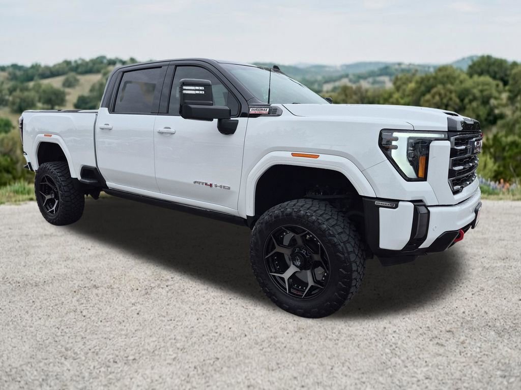 2024 GMC Sierra 4WD Crew Cab Standard Box AT4's photo