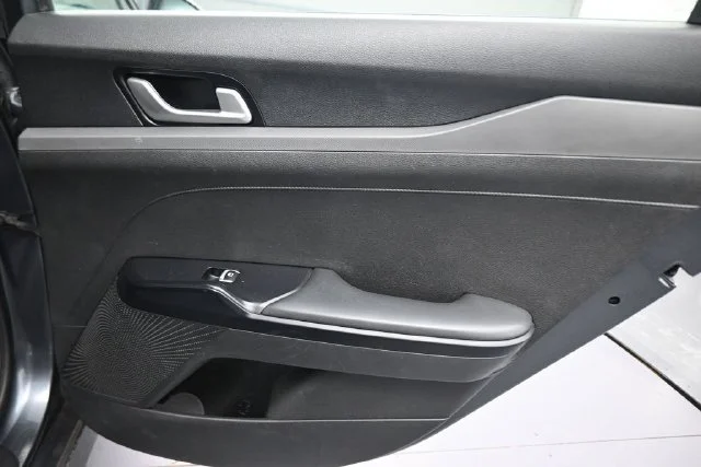 Used 2022 Gray Kia LXS image 15