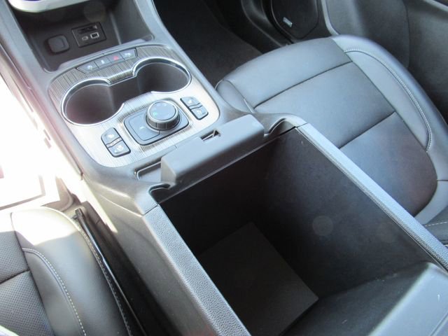 Used 2023 White Frost Tricoat GMC SLT image 23