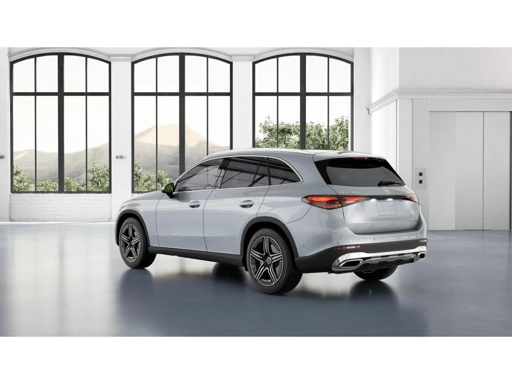 New 2027 Silver Mercedes-Benz GLC 300 image 29