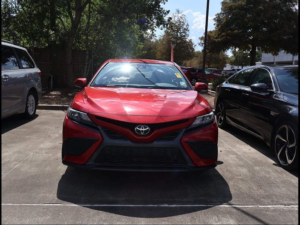 Used 2021 Supersonic Red Toyota SE image 2