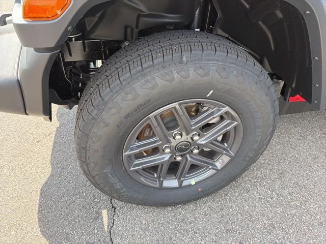 View vehicle photo 7