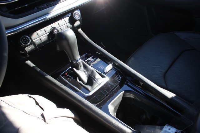 Used 2023 Silver Jeep Limited image 12