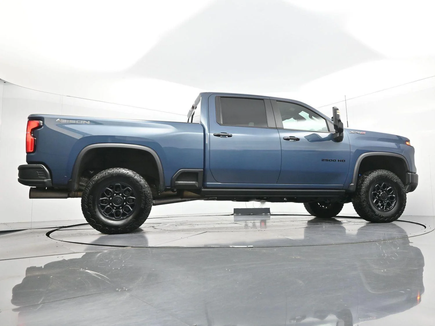 Used 2024 Lakeshore Blue Metallic Chevrolet ZR2 image 51