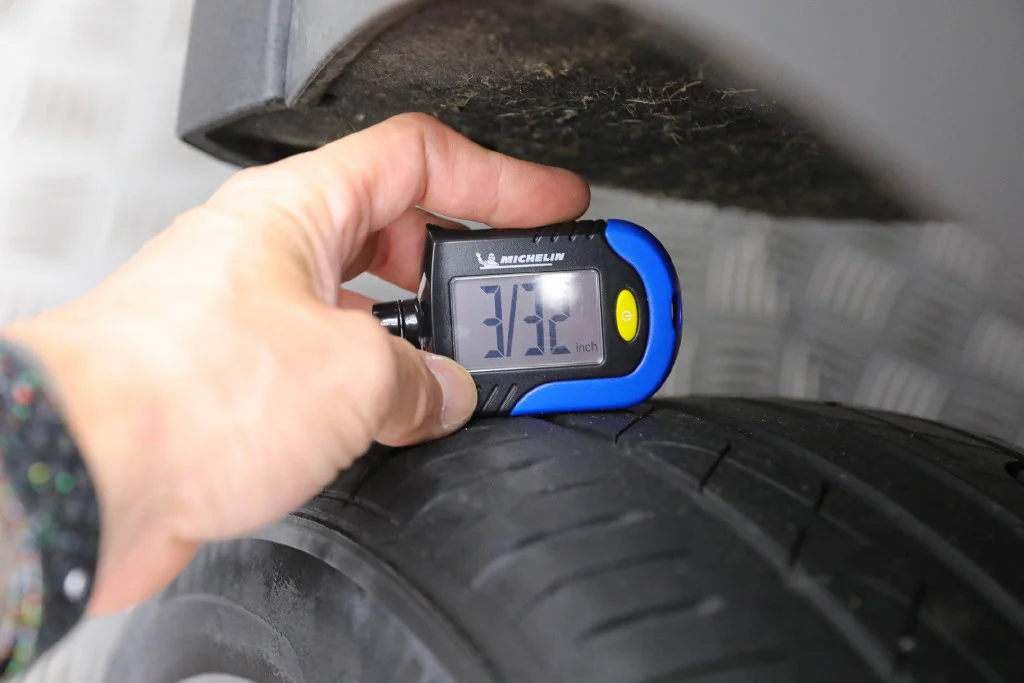 Used 2022 Black Ford XL image 27
