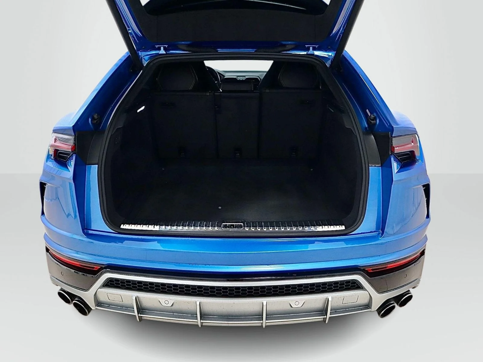 Used 2020 Blu Eleos Metallic Lamborghini  image 11