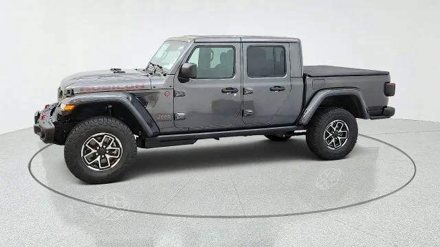 New 2027 Granite Crystal Metallic Clearcoat Jeep Rubicon X image 5