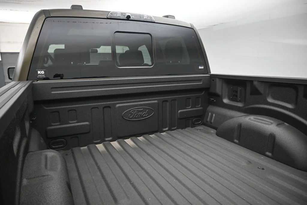 New 2026 Shelter Green Ford Raptor image 23