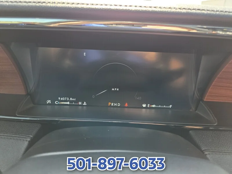 Used 2020 White LINCOLN RESERVE 4X4 image 28