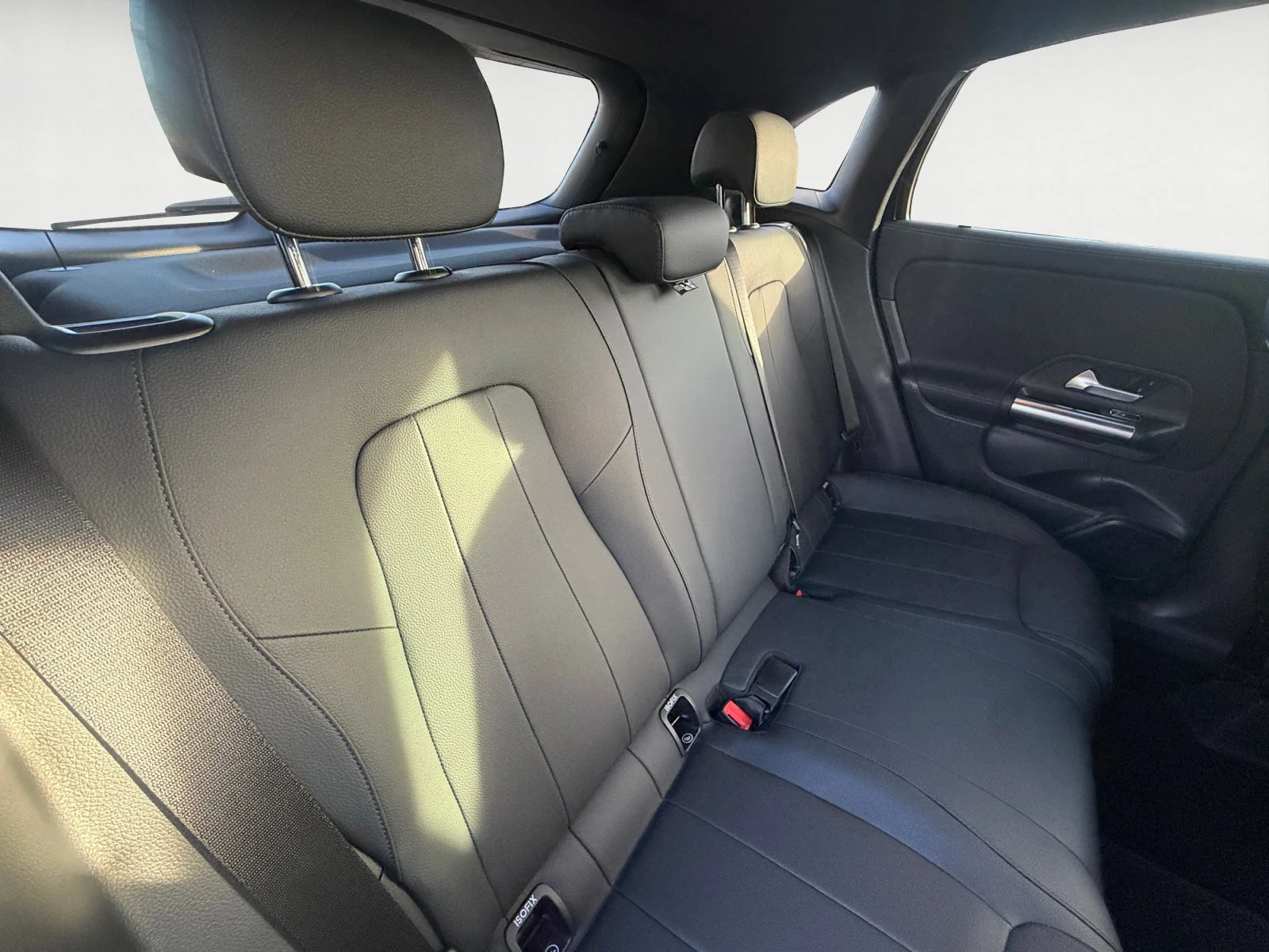Used 2026 Black Mercedes-Benz GLA 250 image 18