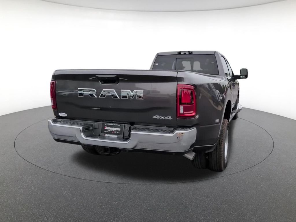 New 2026 Granite Crystal Metallic Clear-Coat Exterior Paint RAM Tradesman image 6