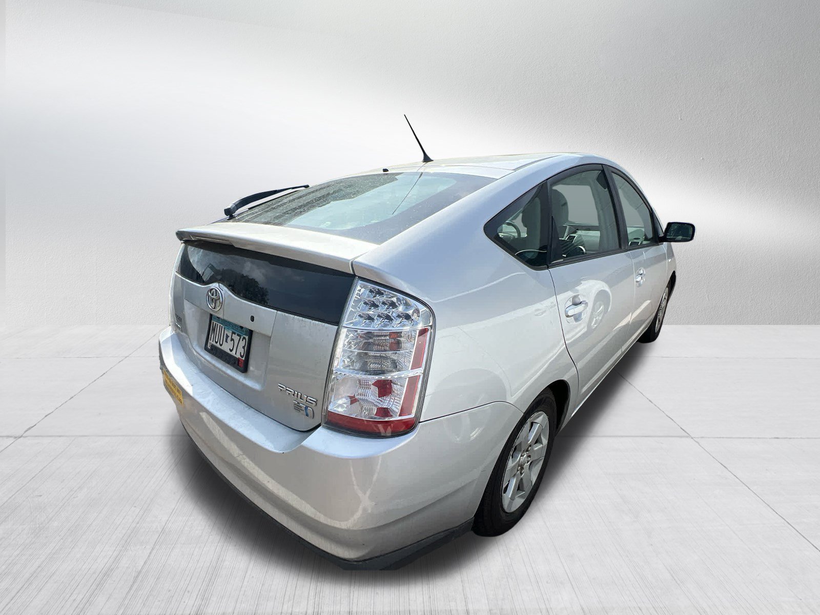Used 2007 Classic Silver Metallic Toyota  image 7
