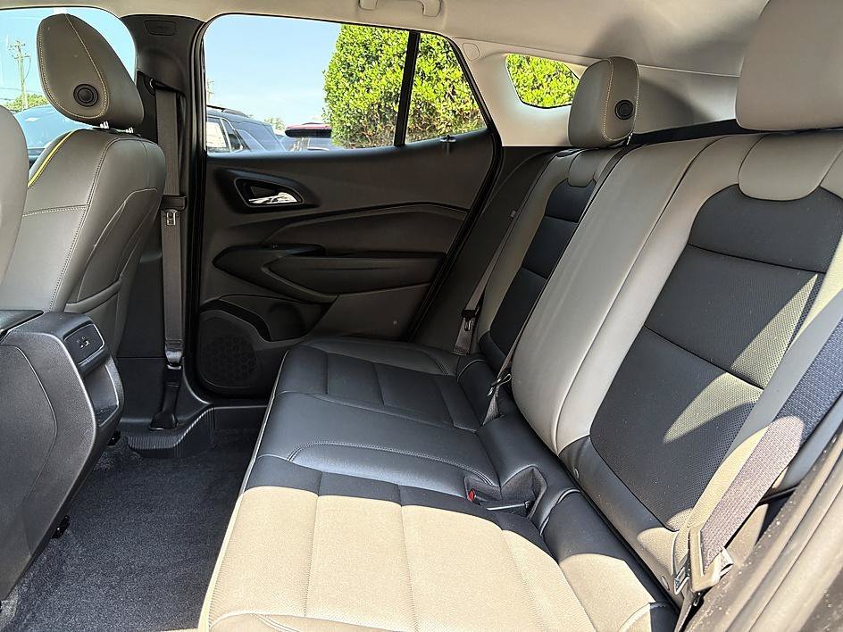 Used 2025 Mosaic Black Metallic Chevrolet ACTIV image 10
