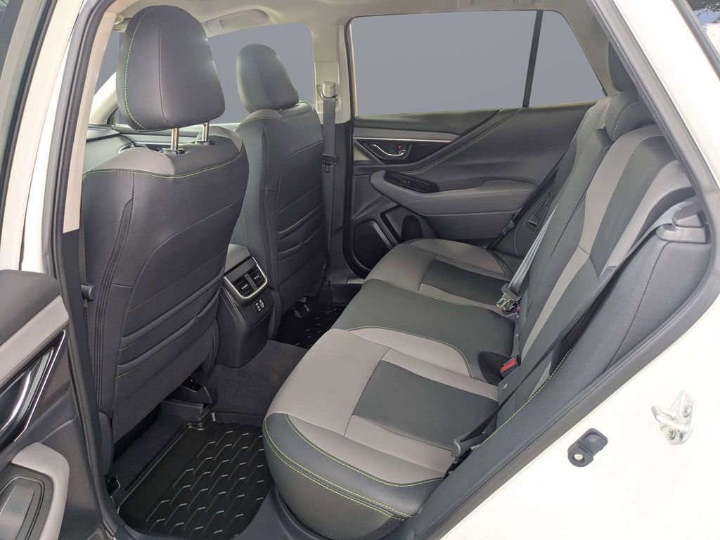 Used 2025 White Subaru Onyx Edition image 14