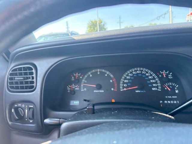 Used 1999  Dodge Base image 31