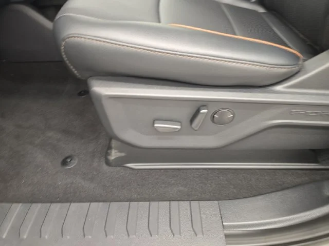 New 2027 Carbonized Gray Metallic Ford F-350® Lariat® image 43