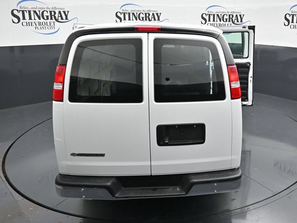 2025 Chevrolet Express Cargo Work Van - Photo 35