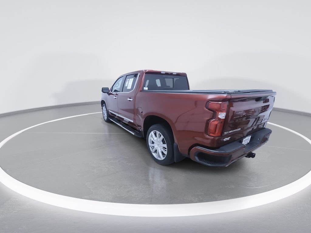 Used 2025 Red Chevrolet High Country image 7