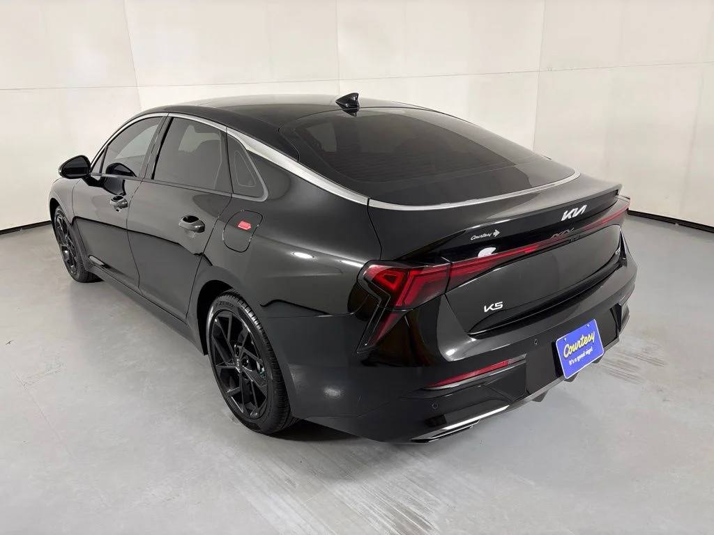 New 2026 Black Kia GT-Line image 6