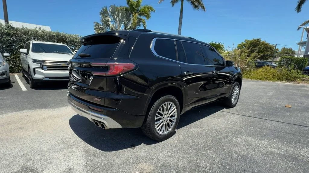 Used 2025 Ebony Twilight Metallic GMC Denali image 8