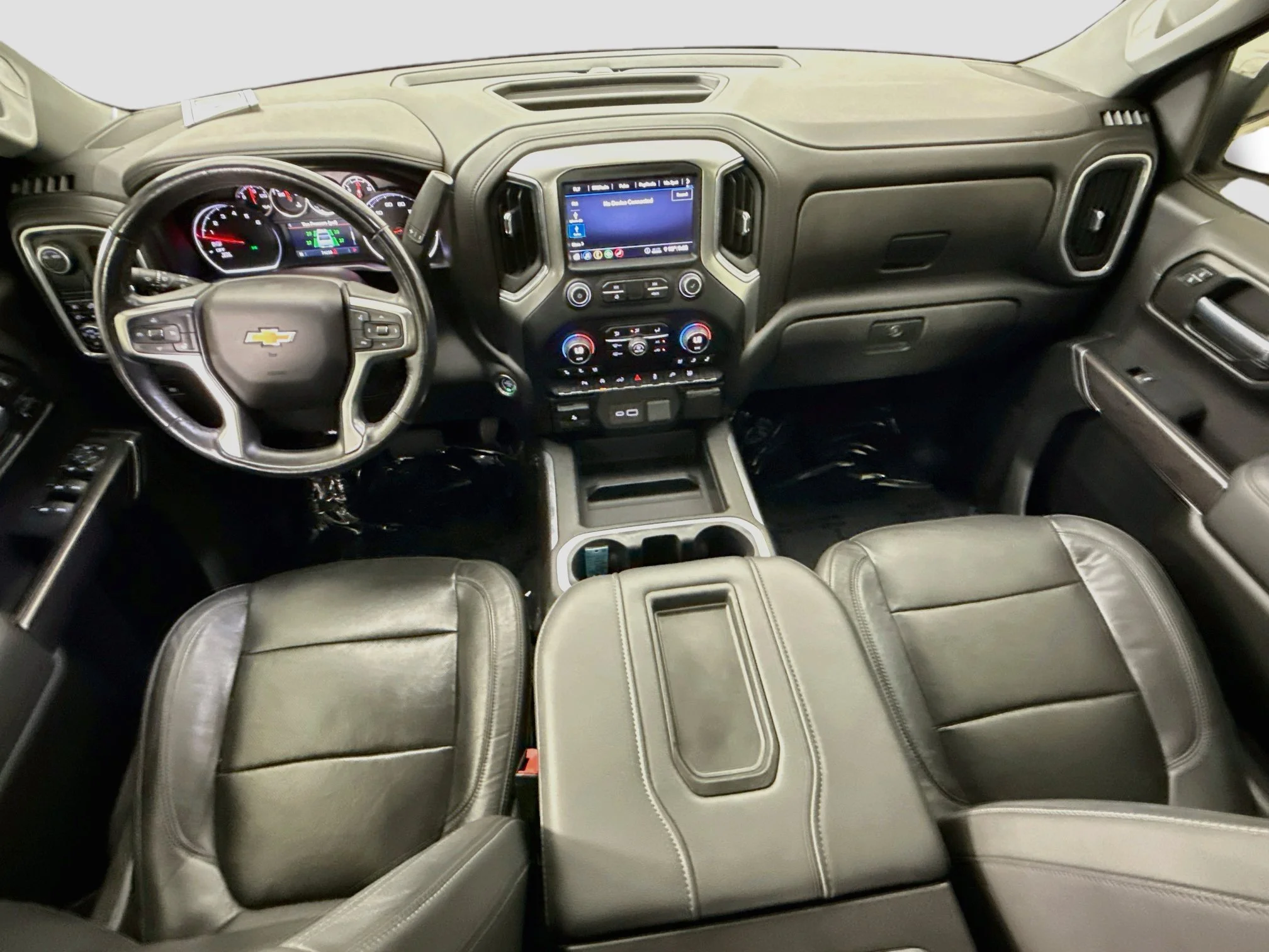 Used 2020 SUMMIT WHITE Chevrolet LTZ image 25