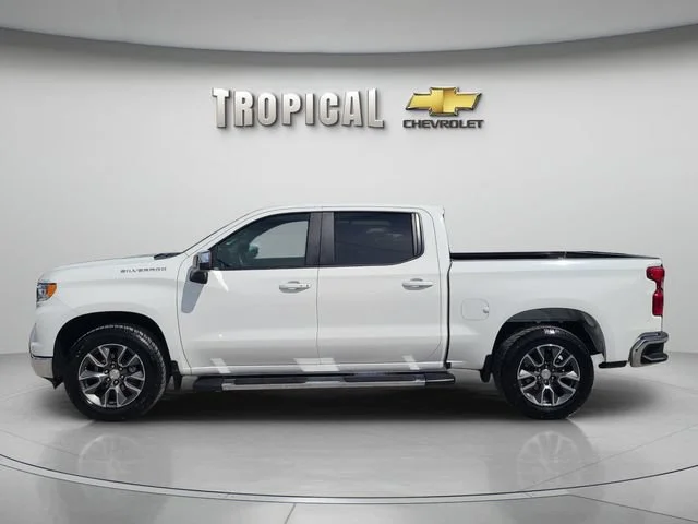 Used 2023 SUMMIT WHITE Chevrolet LT image 2