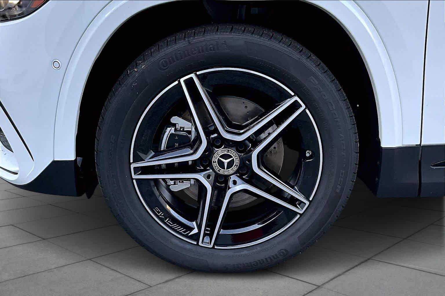 Certified Used 2026 Polar White Mercedes-Benz GLA 250 image 10