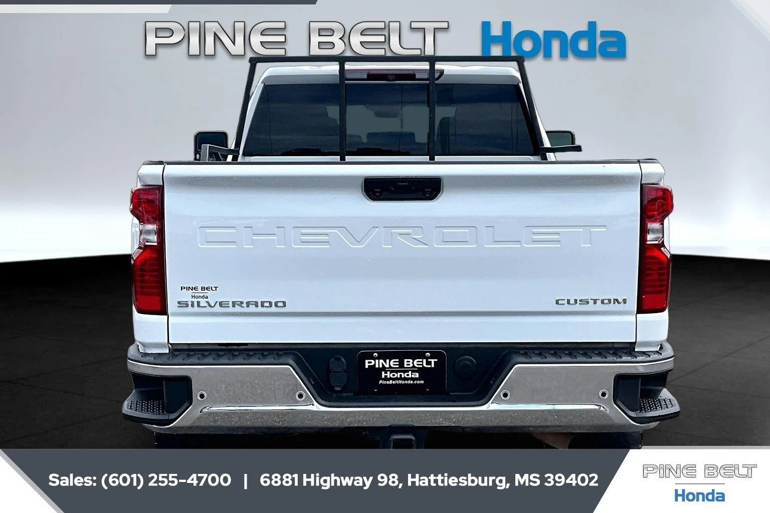 Used 2024 Summit White Chevrolet Custom image 4