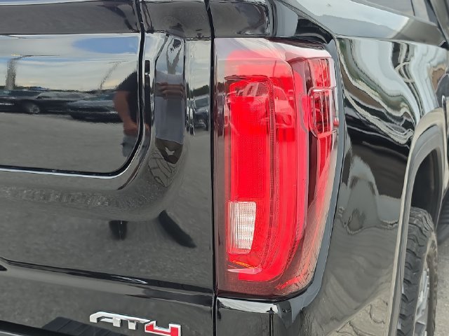 2022 GMC Sierra 1500 AT4 - Photo 8