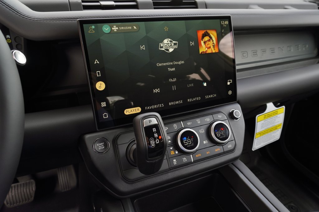 New 2026 Borasco Grey Land Rover X-Dynamic SE image 17