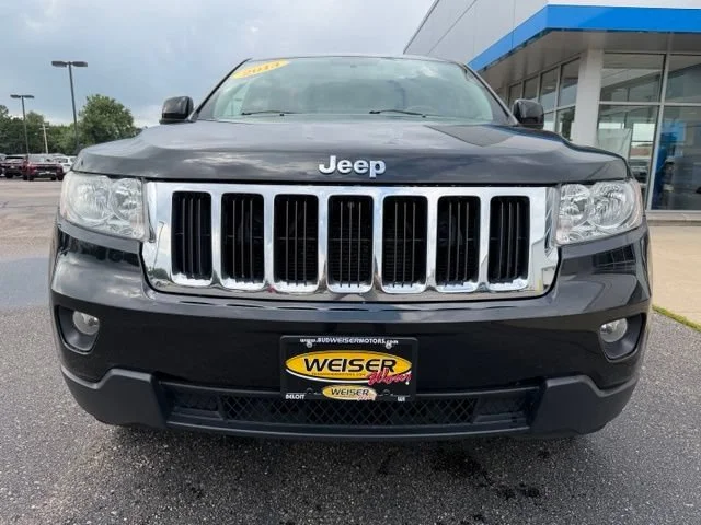 Used 2013 Jeep Grand Cherokee Laredo with VIN 1C4RJFAG7DC634011 for sale in Beloit, WI