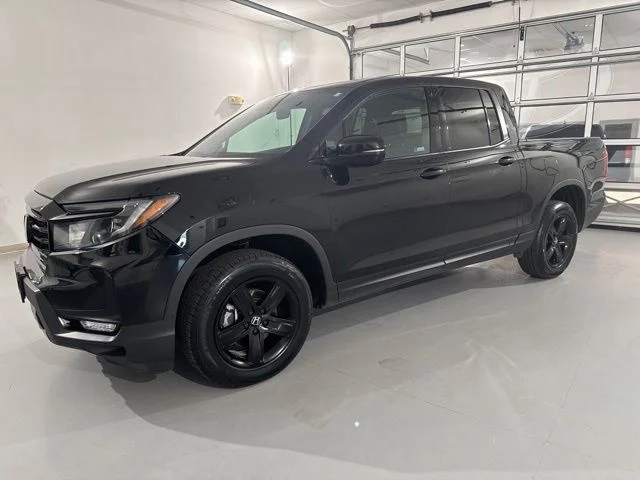 Used 2023  Honda Black Edition image 4