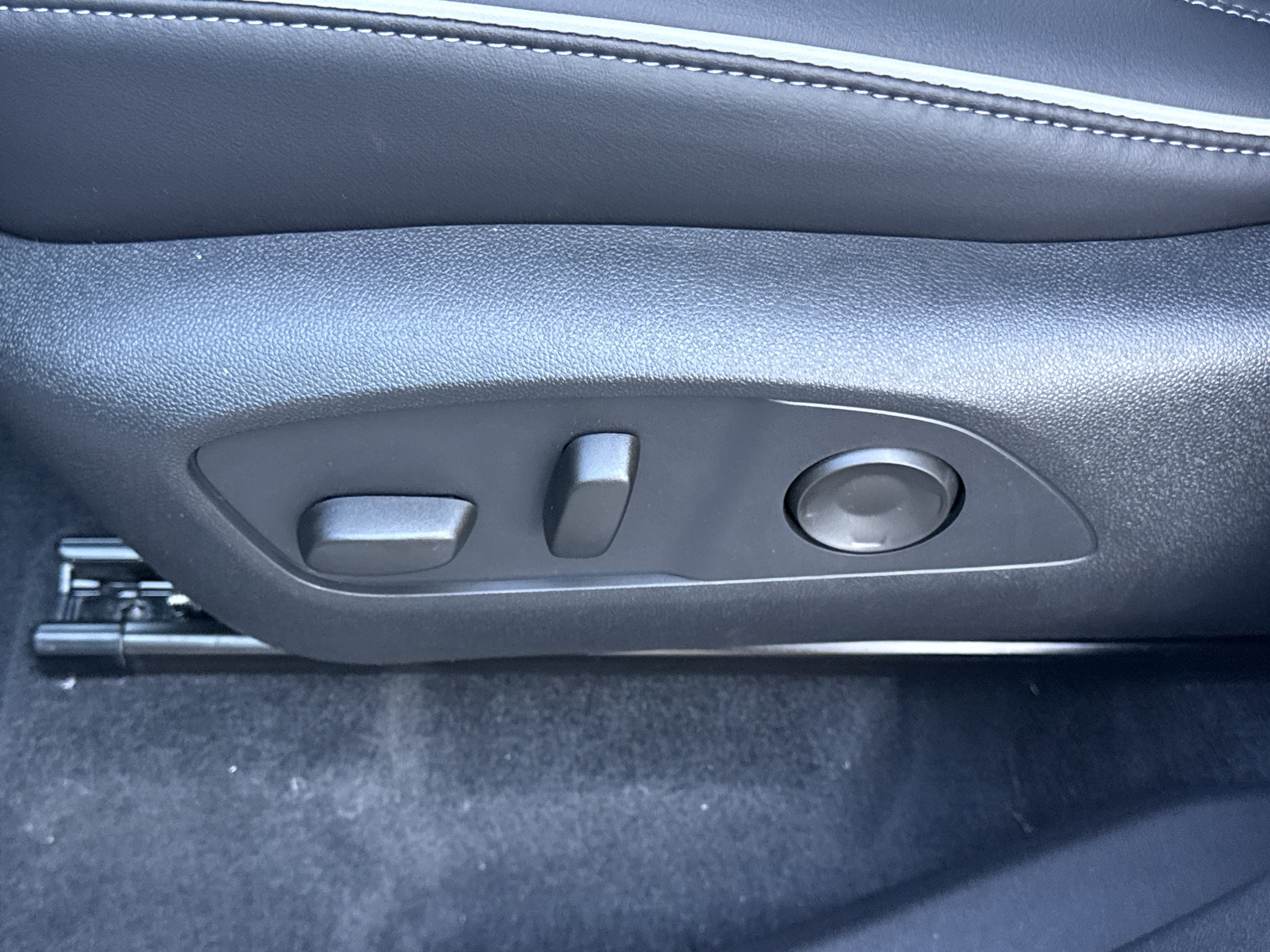2026 Buick Enclave Sport Touring - Photo 19