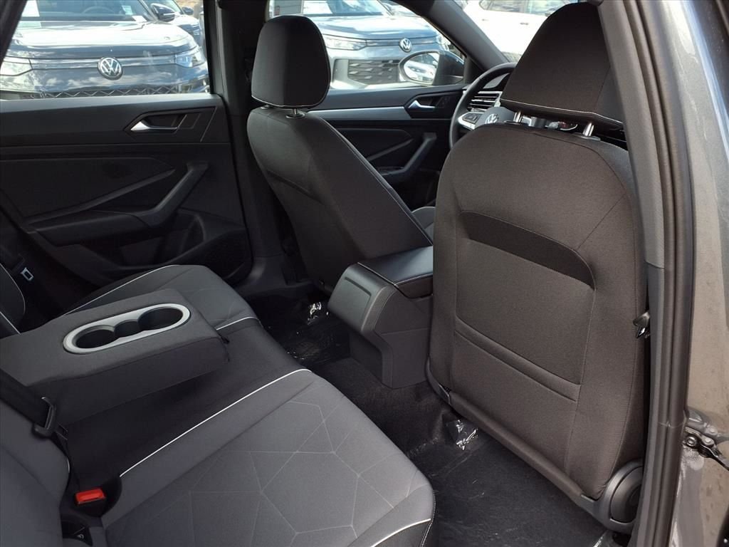 2025 Volkswagen Jetta Sport - Photo 20