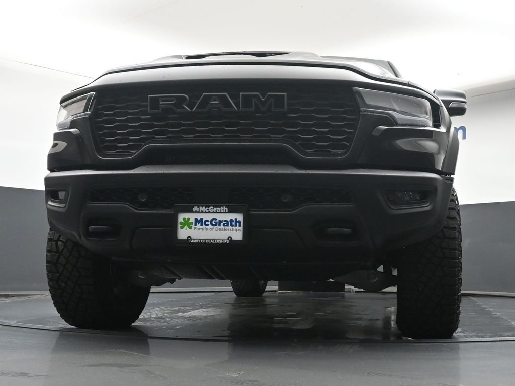 New 2026 Diamond Black Crystal Pearl-Coat Exterior Paint RAM RHO image 7