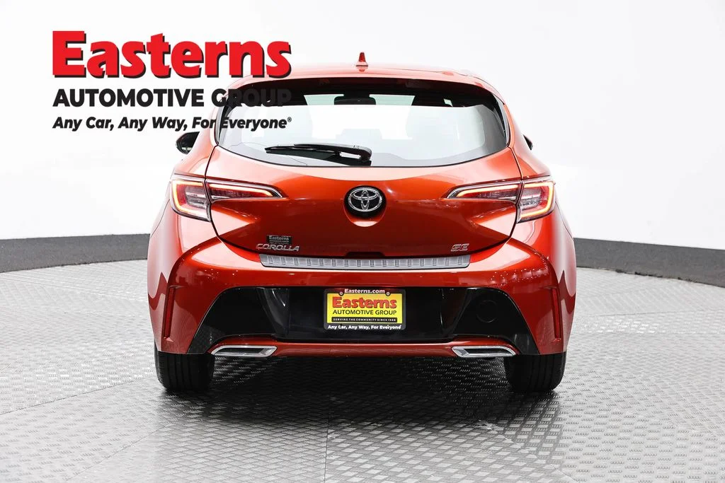 Used 2019 Red Toyota SE image 6