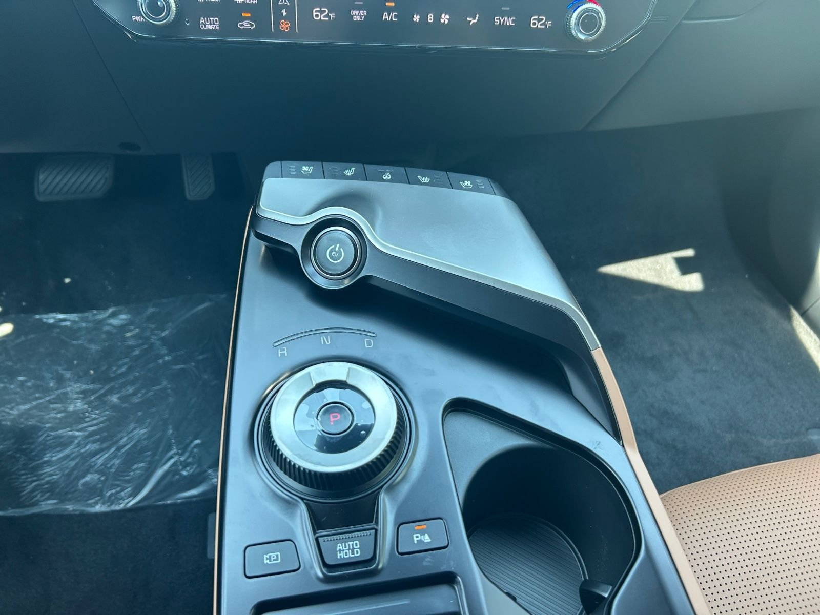 New 2026 Wolf Gray Kia WIND image 20