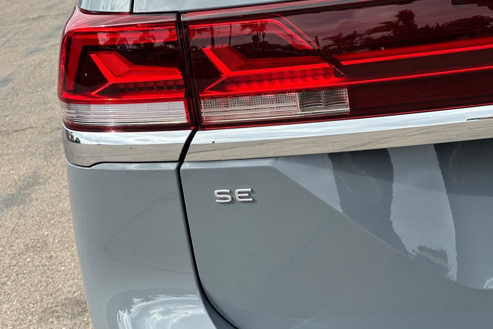 New 2026 Pure Gray Volkswagen SE w/Technology image 27
