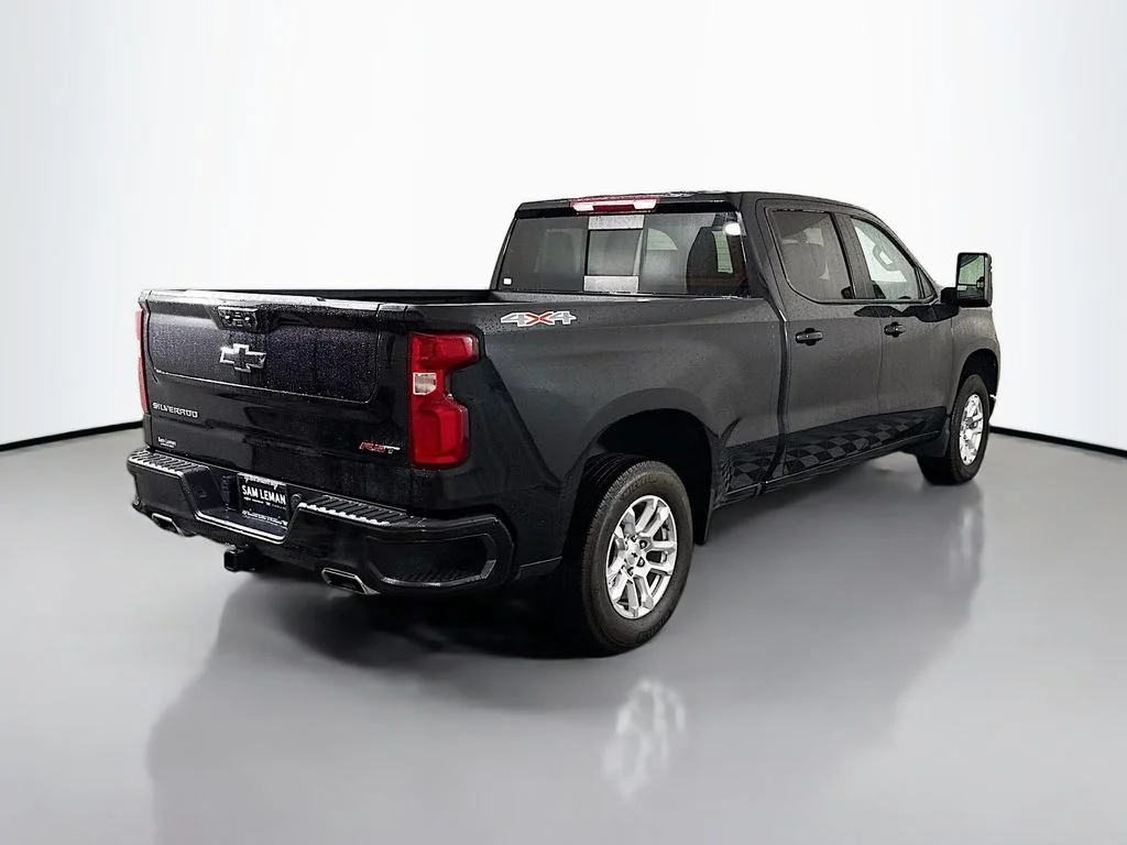 Used 2024 Black Chevrolet RST image 7