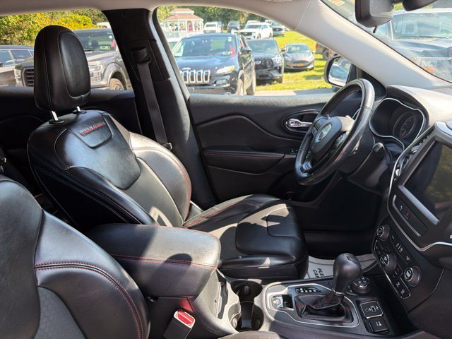 Used 2019 Black Jeep Trailhawk image 35